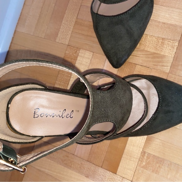 dark green high heels with strap - Picture 2 of 3